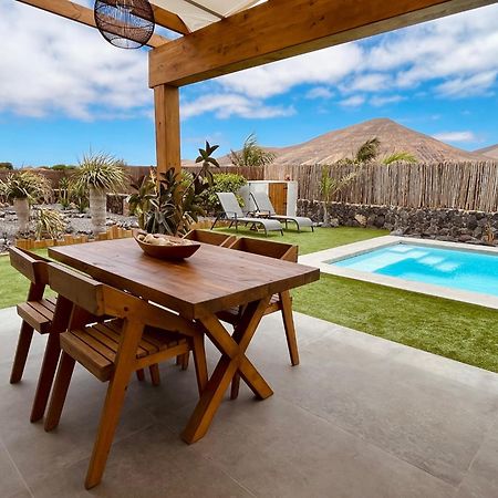 Bungalow + Piscina Independiente Ла-Олива Экстерьер фото