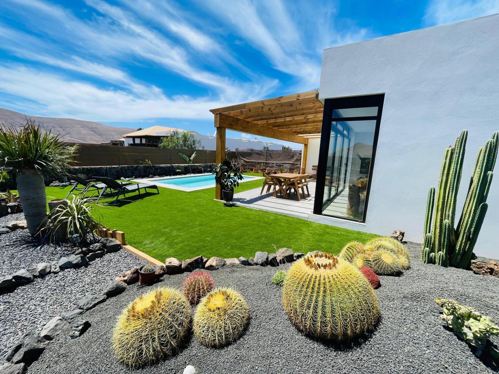 Bungalow + Piscina Independiente Ла-Олива Экстерьер фото